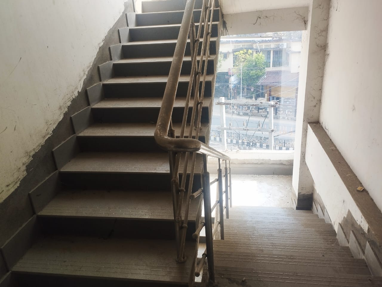 Unfurnished 3bhk in  for Rent